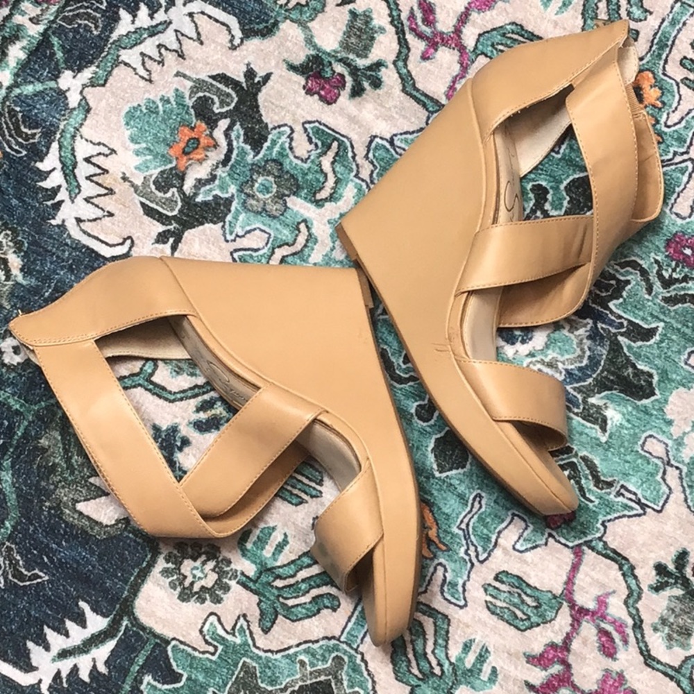 Jessica Simpson Jinxxi Tan Faux Leather Crisscross Wedge Sandals Sz 7.5 - Picture 12 of 13